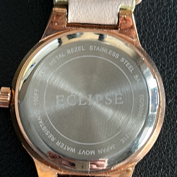 Armitron Eclipse Watch - Picture 4 of 6